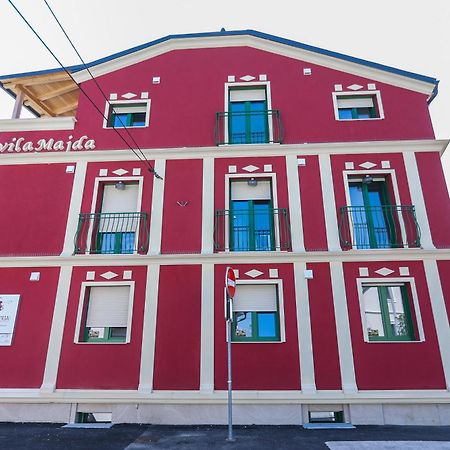 Apart Hotel Asteria Любляна Екстериор снимка