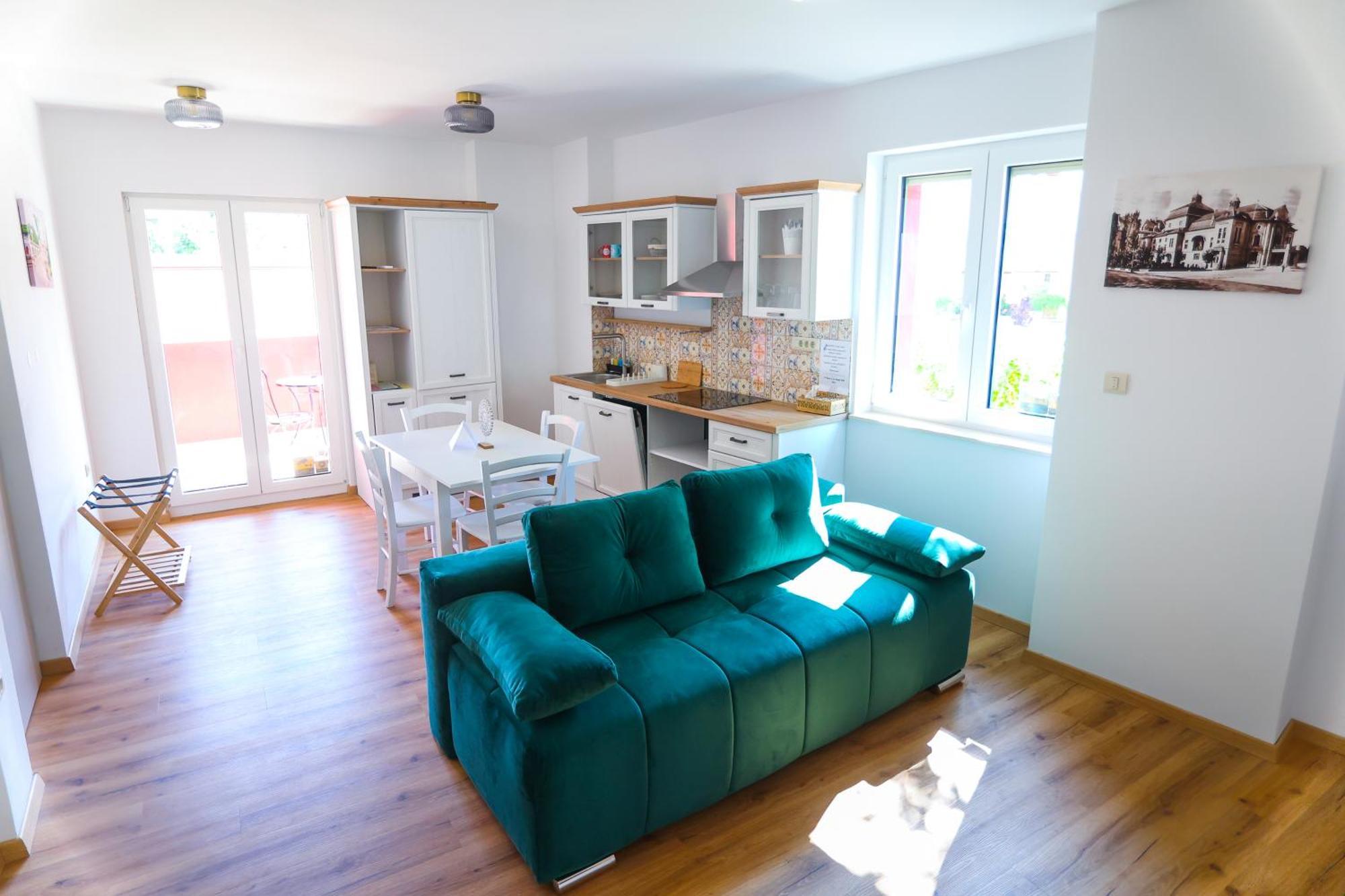 Apart Hotel Asteria Любляна Екстериор снимка